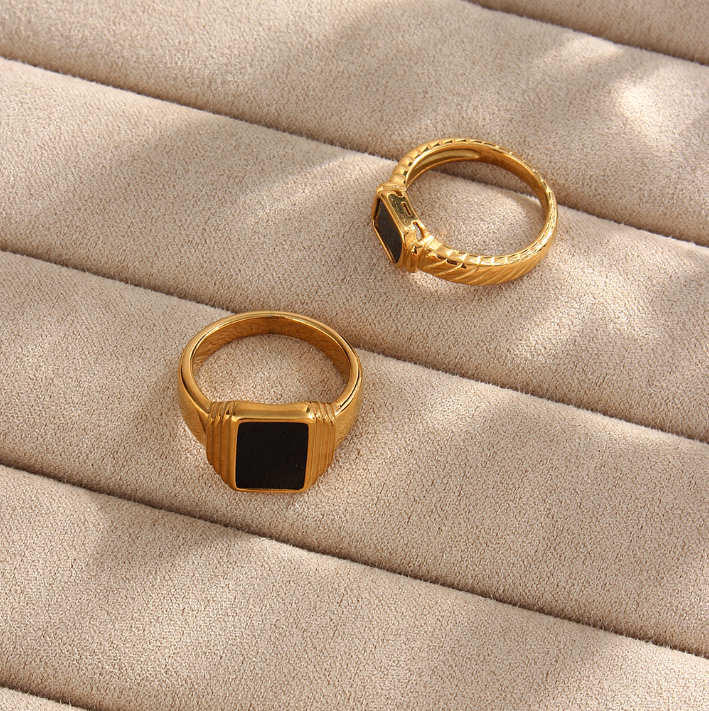 Fashion Jewelry Rings 18K Gold Plated Stainless Steel Striped Black Square Ring For Women