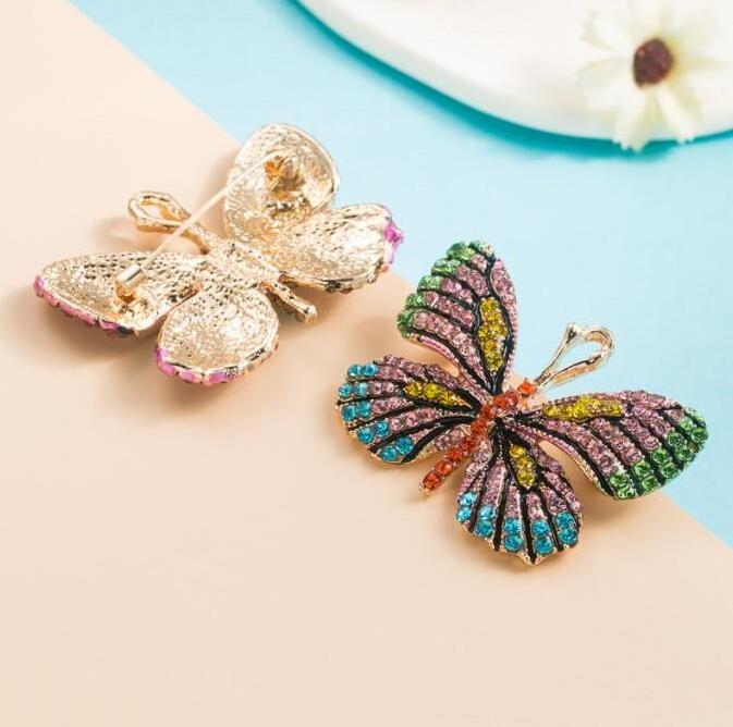 New fashion butterfly brooches for ladies cute luxury pins trendy clothing accessories