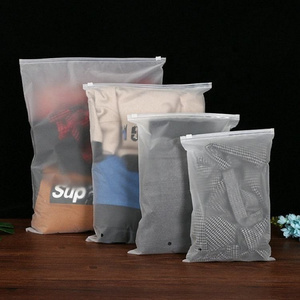 Low MOQ Resealable Poly Zip Lock Plastic Bag T-Shirt Apparel Dress Hoodie Zipper Packaging Plastic Bags Packaging