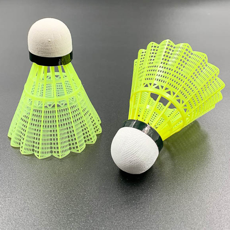 Factory Wholesale White Yellow Plastic Ball Nylon Ball Badminton Shuttlecocks