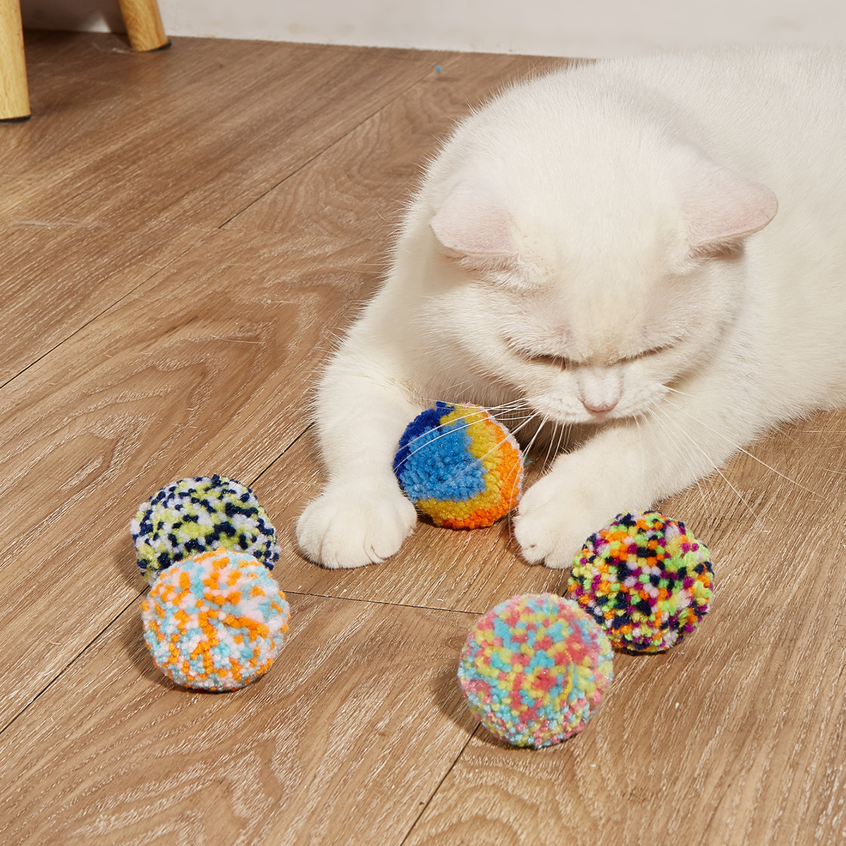 2022 Cat Playing Toy Rope Ball For Fun Interactive Chase toy Pet Cat Toy