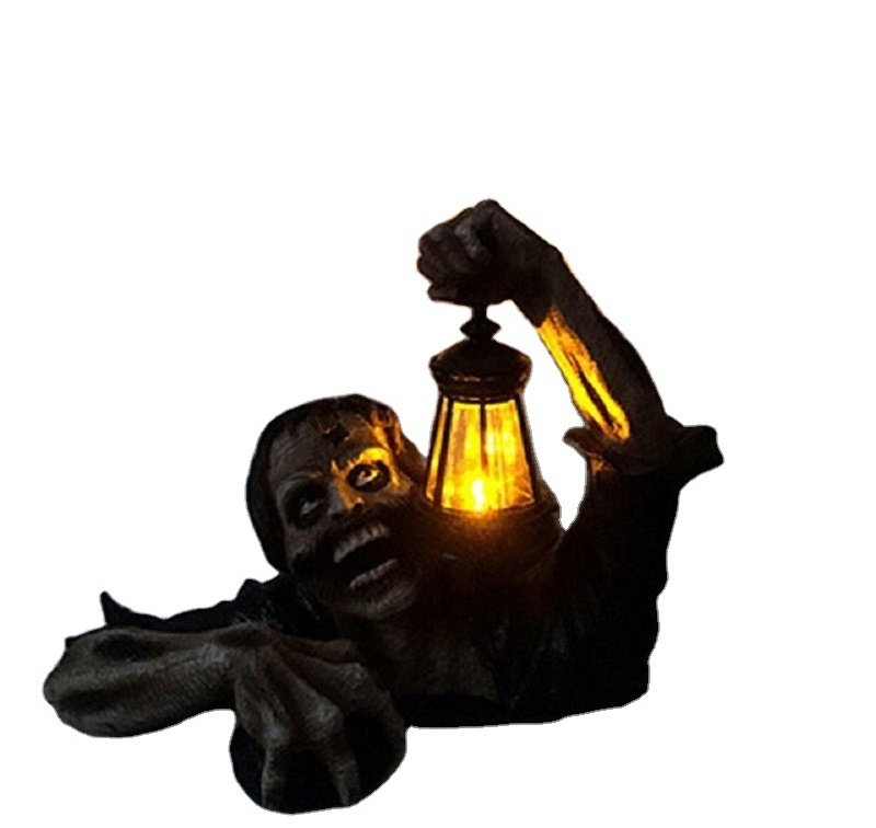 Low Price Resin Ornaments Scary Halloween Horror Zombie Resin Statues With Lantern For Yard Garden Decor