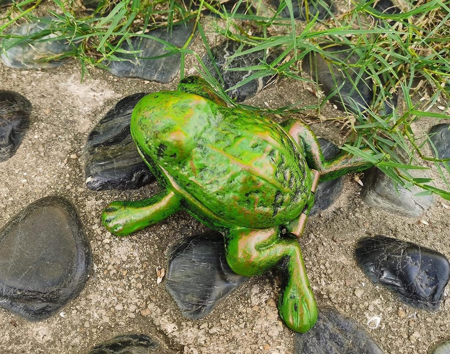 Frog Key Hider Hide a Key Outdoor Garden Decoration Frog Statues welcome customized design