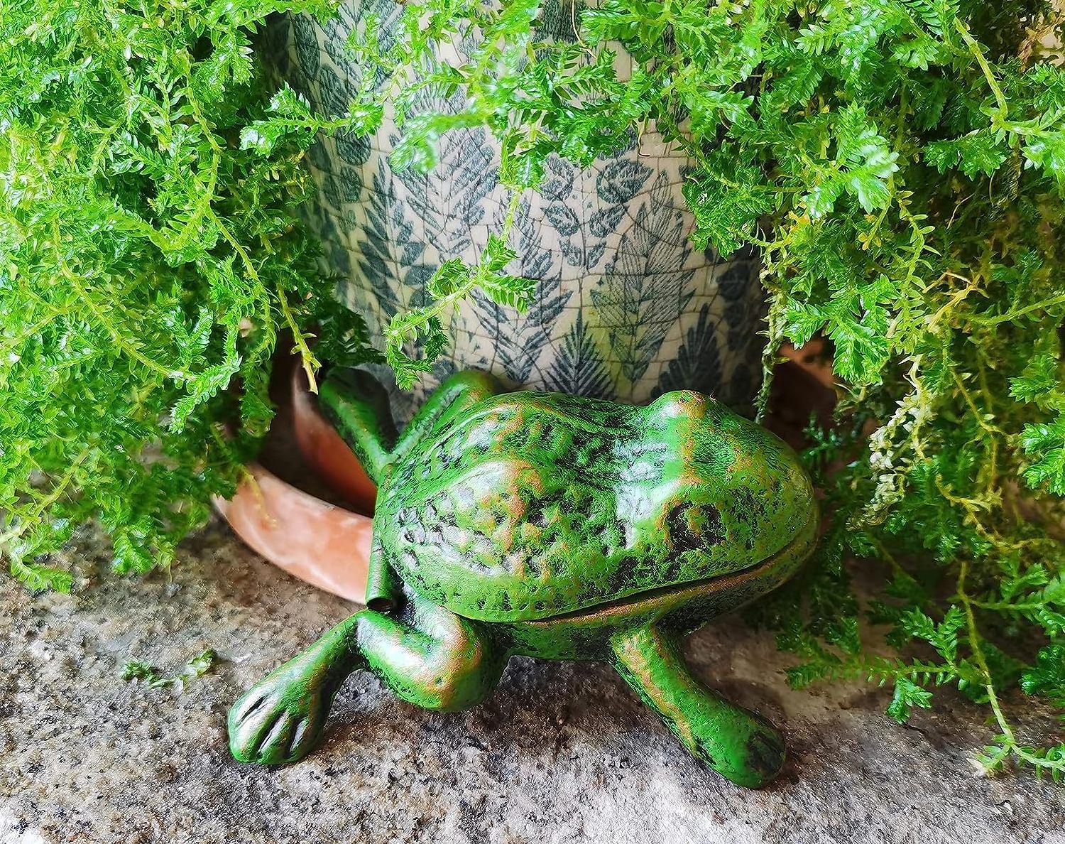 Frog Key Hider Hide a Key Outdoor Garden Decoration Frog Statues welcome customized design