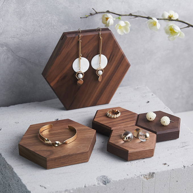 Black Walnut Solid Wood Ring Holder Geometric Hexagonal Jewelry Display Props Necklace Earrings Earstuds Display Bracelet Frame