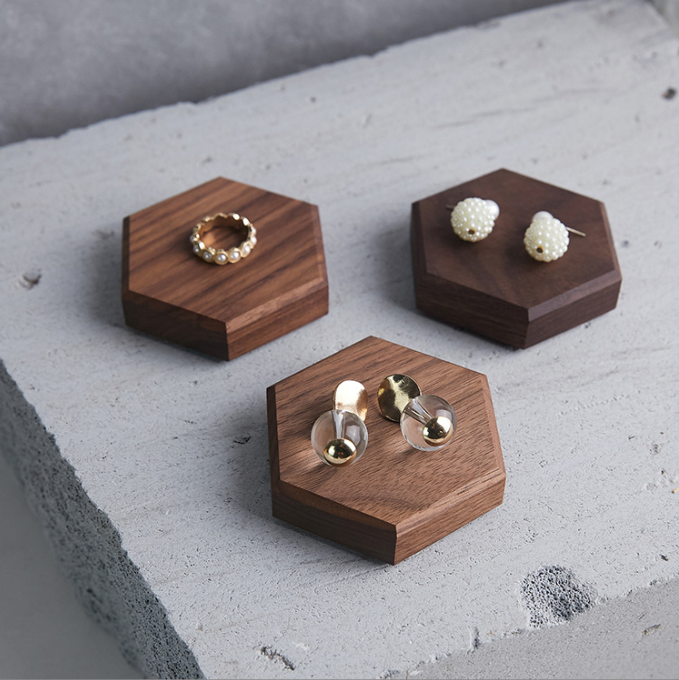 Black Walnut Solid Wood Ring Holder Geometric Hexagonal Jewelry Display Props Necklace Earrings Earstuds Display Bracelet Frame