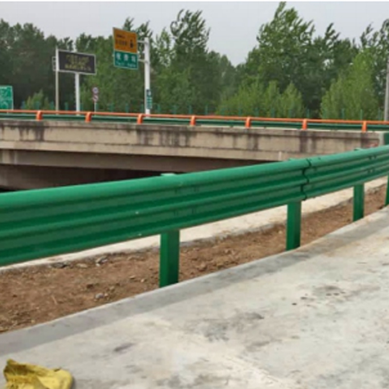 Best price road barrier w beam guardrail highway safety guardrail safety guardrail systems steel barrier fence