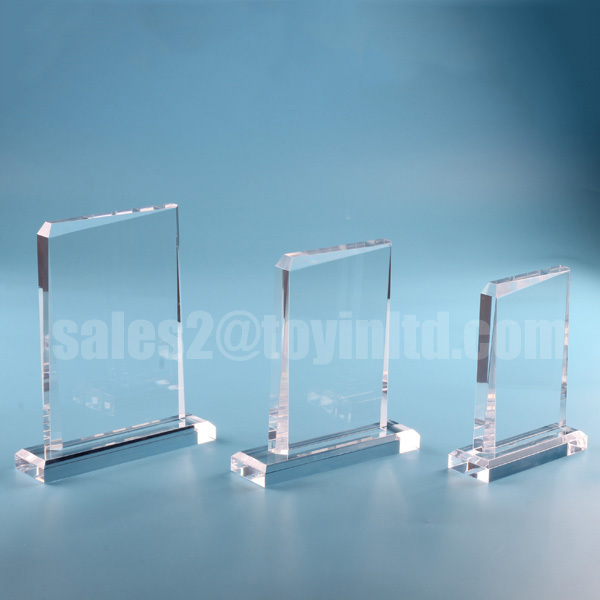 ONE HUNDRED KINDS crystal clear acrylic trophy/award manufacturer