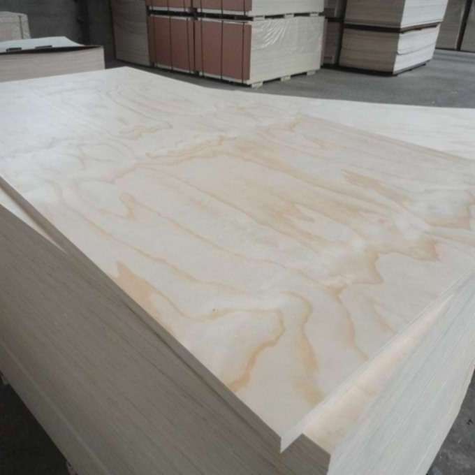 High Quality Poplar and Pine Laminated Veneer Plywood Wood