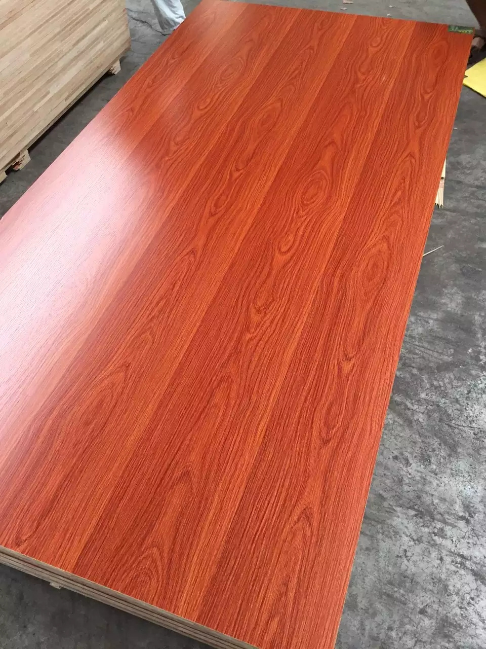 18mm 4x8 Melamine Laminated Mdf Board for Cabinets Melamine MDF Board Price High Glossy Melamine MDF Panel