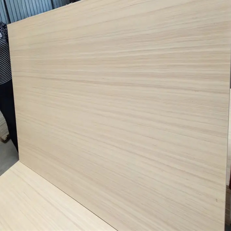 Sapele Wholesale Price 3mm 4mm Natural Sapele Veneered Plywood 1220*2440mm