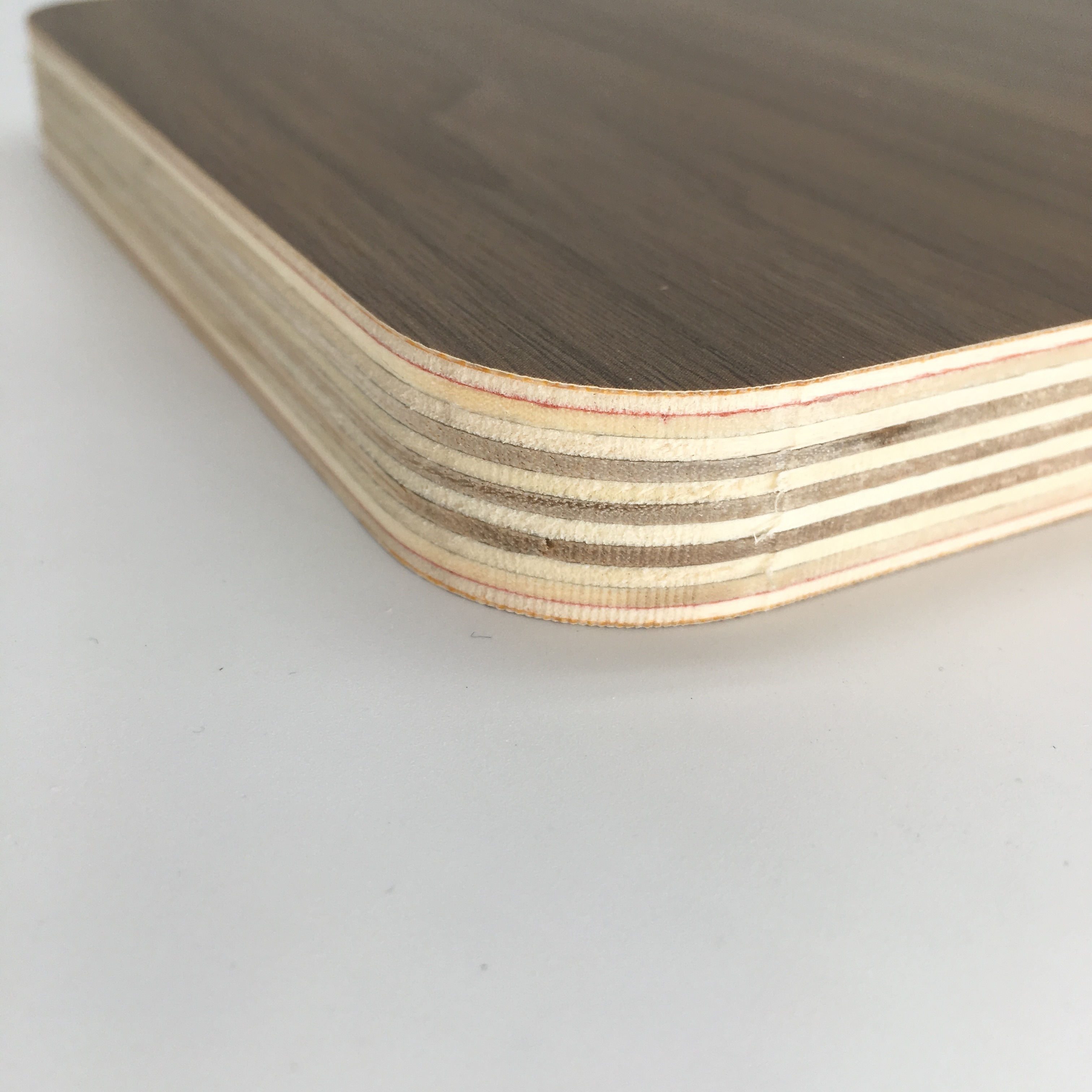 Sale Furniture Grade Laminated Marine Plywood 18mm Living Room Melamine Paper Contemporary E1 Mdx Plywood for Indoor Furniture