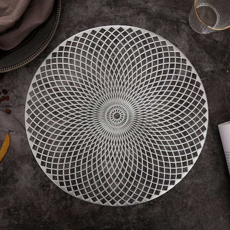 Rattan place mats good quality heat insulation braided table mat round table mats gold sliver pvc placemat