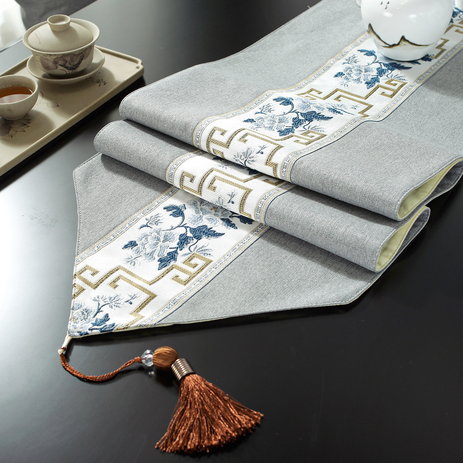 New Classical Post-modern rectangle Polyester Tablerunner with Embroidery  linen  table place mat