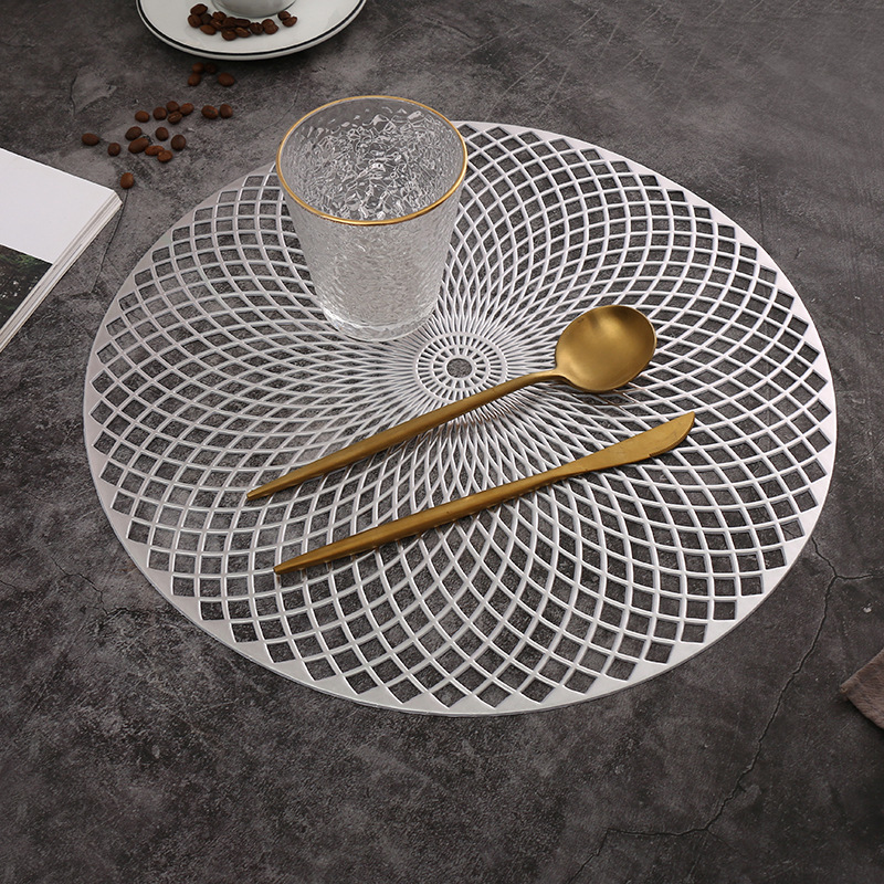 Rattan place mats good quality heat insulation braided table mat round table mats gold sliver pvc placemat