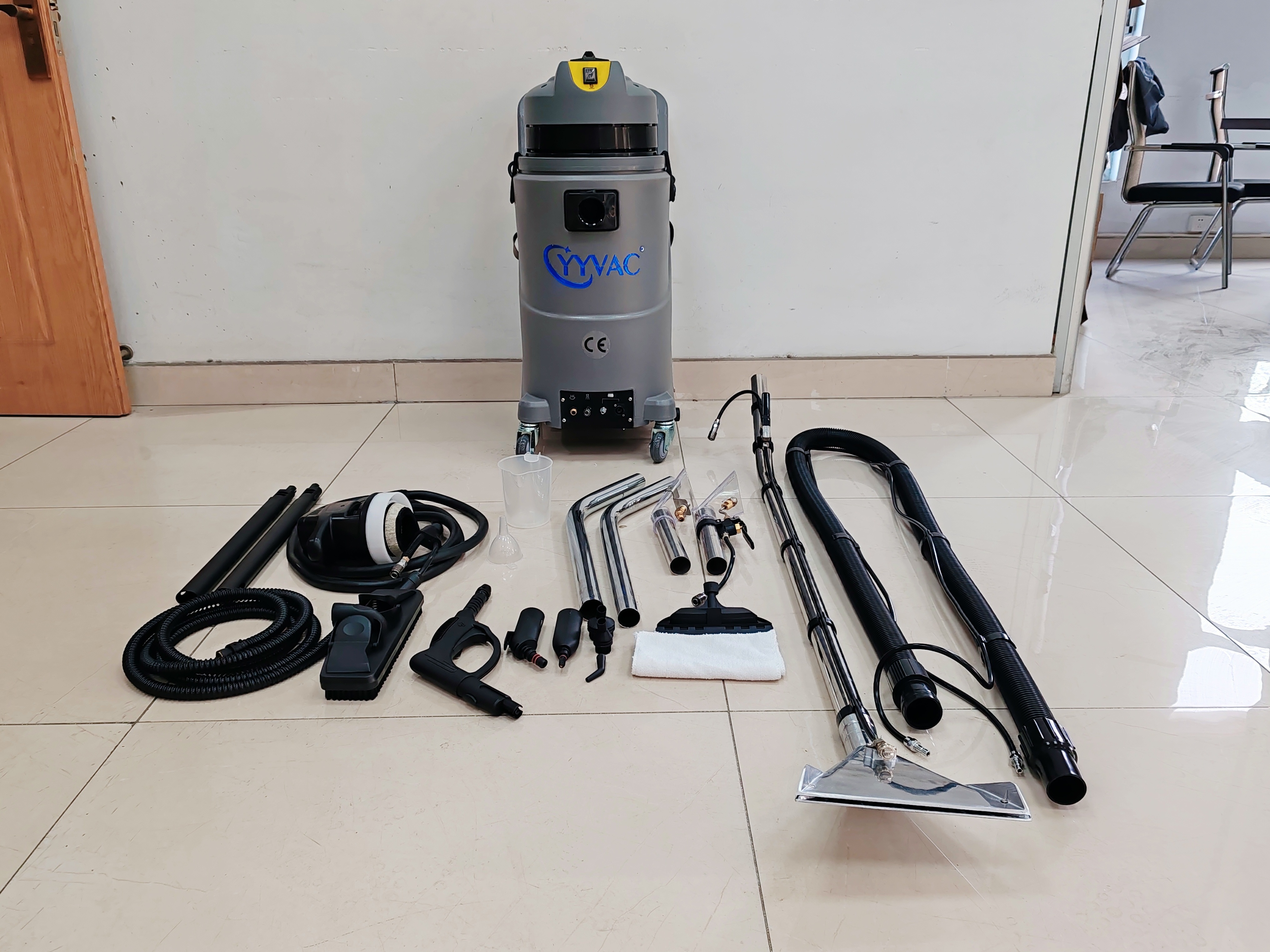 High quality Steam And Vaccum 30l wet and dry carpet Industrial Vacuum Cleaner for sofa car washing