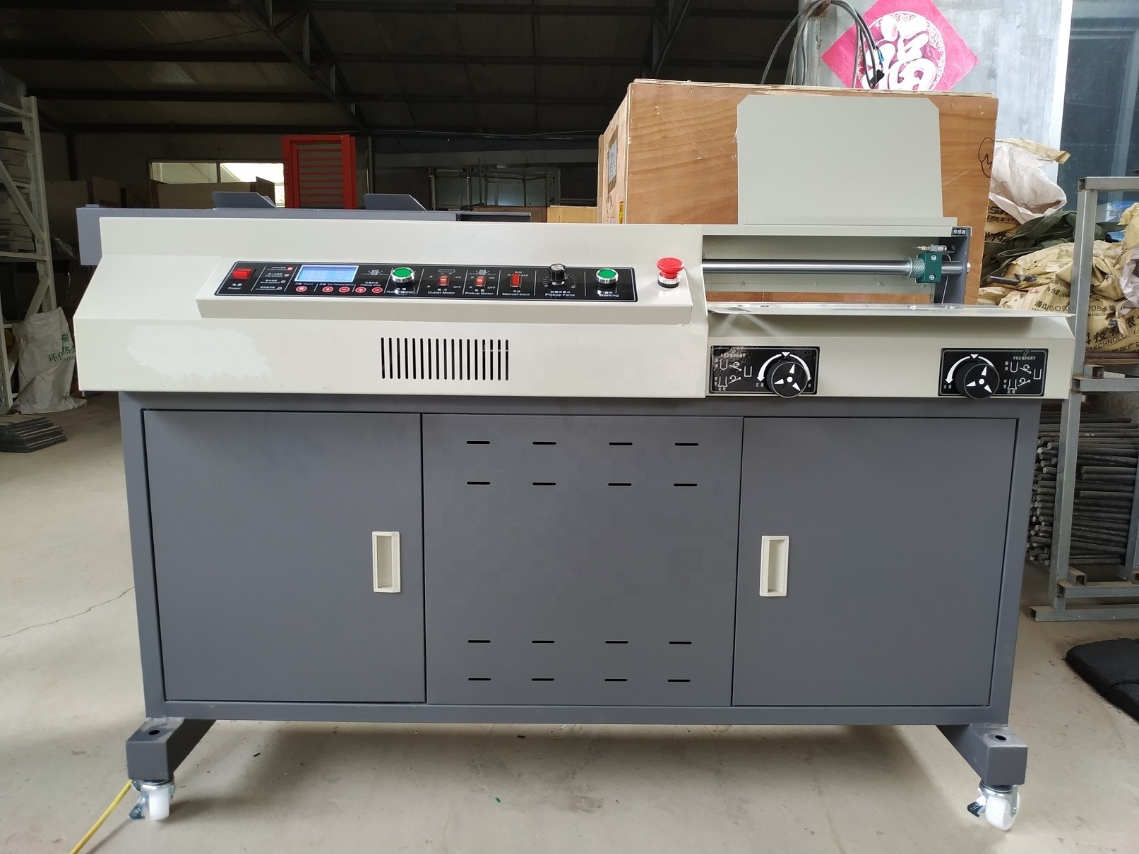 automatic book binding machine book cover binding machine Electric automatic hot melt glue book binding machine for sale