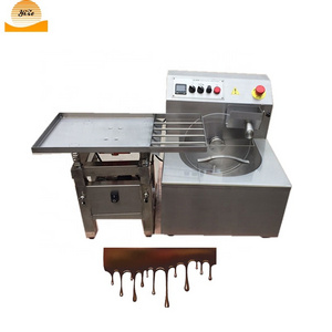 Professional Small Temperature Adjustable Melted Chocolate tempering making moulding machine with vibrator