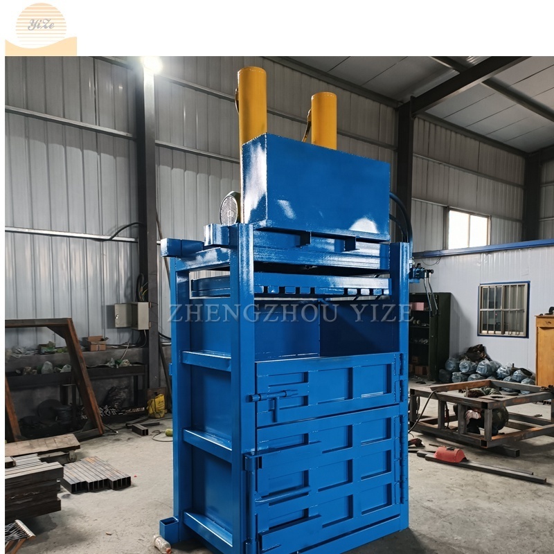 Hydraulic cloth bale press car Pet Bottle baler machine used clothing waste paper baling machine