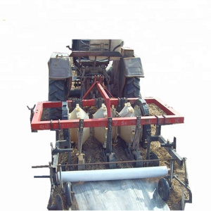 plastic mulch laying machine / plastic mulch layer machine / plastic layering machine