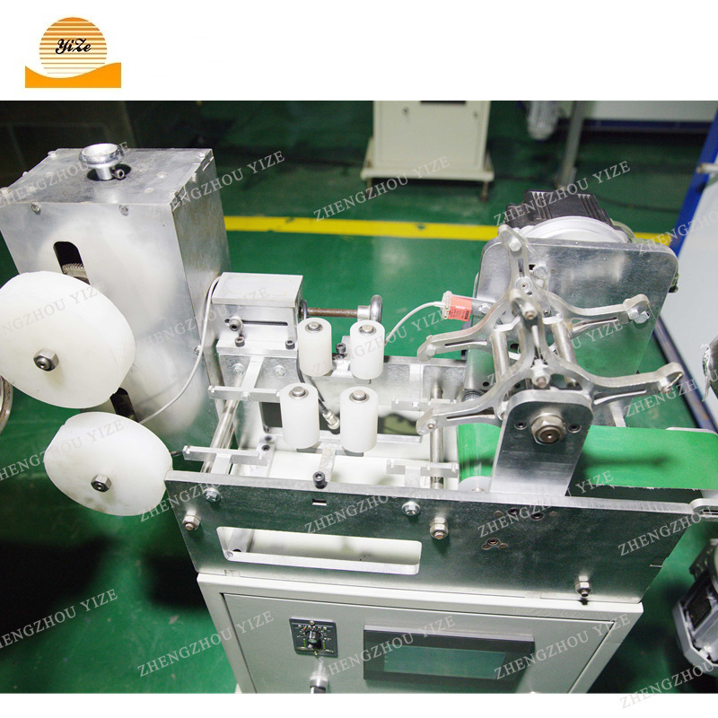 Small Scale Soap Production Line Soap Grinder Cutter Full Automatic Laundry  Bar Soap Making Machine With Conveyor Belt