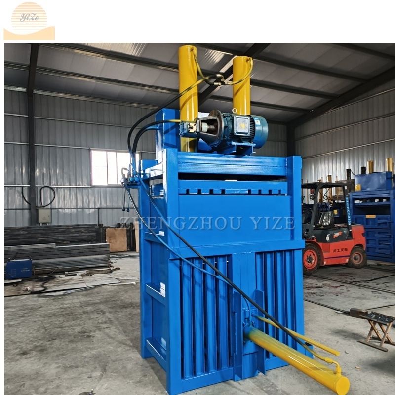 Hydraulic cloth bale press car Pet Bottle baler machine used clothing waste paper baling machine