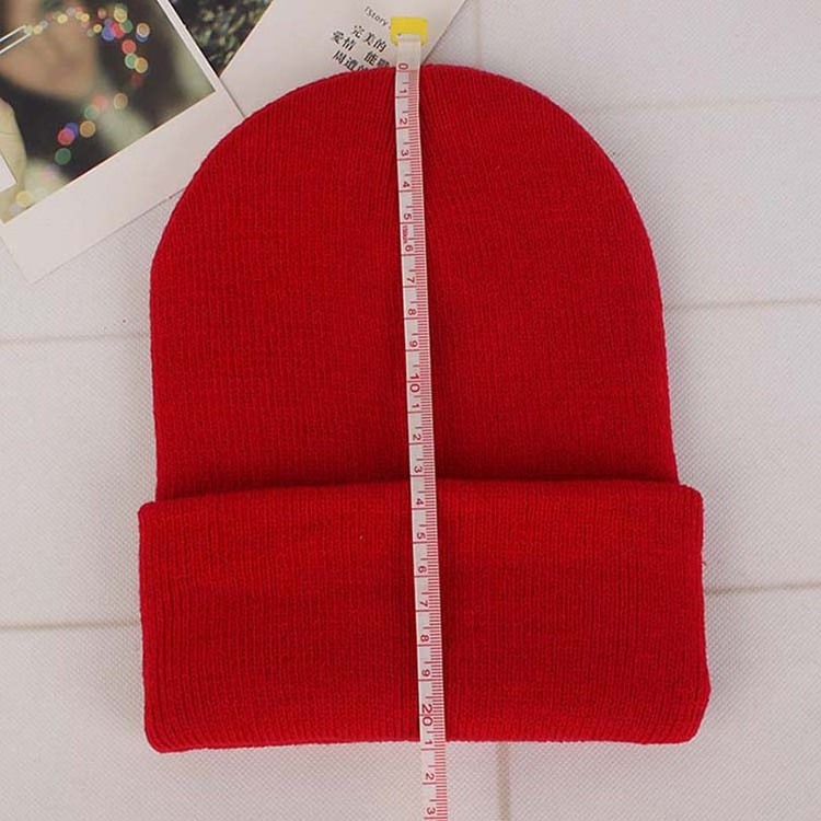 Cheap Customized Unisex Solid Color Winter Warm Acrylic Knitted Beanie Hat With Custom Logo