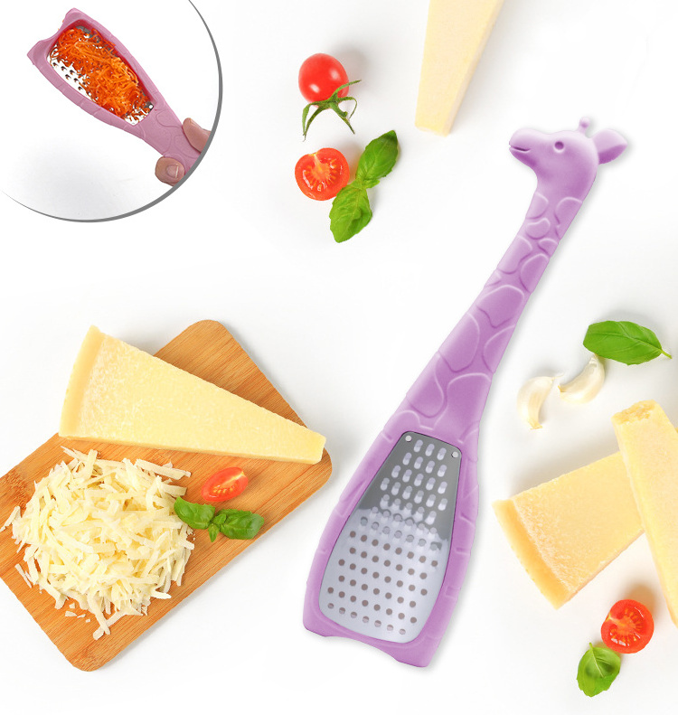 Home Kitchen Cartoon Giraffe Shape Mini Manual Flat Ginger Garlic Chocolate Carrots Cheese Grater