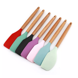 3 Pieces Food Grade Silicone Baking Utensils Durable Cake Spatula and Scraper Kitchen Tools and Pastry Molds