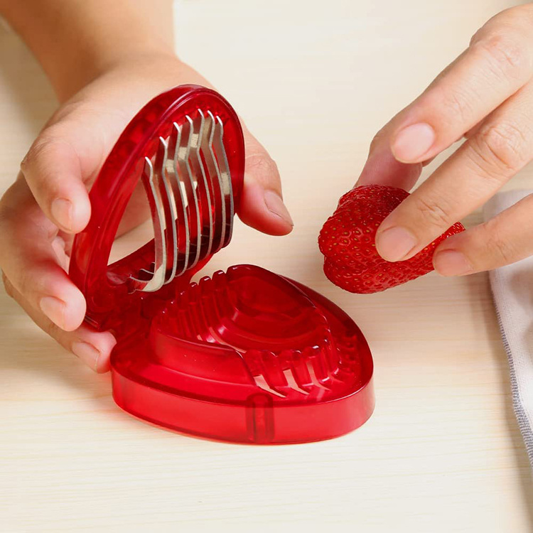 Hot Sale Strawberry Cutter Stainless Steel Blade Craft Kitchen Fruit Tool Strawberry Slicer