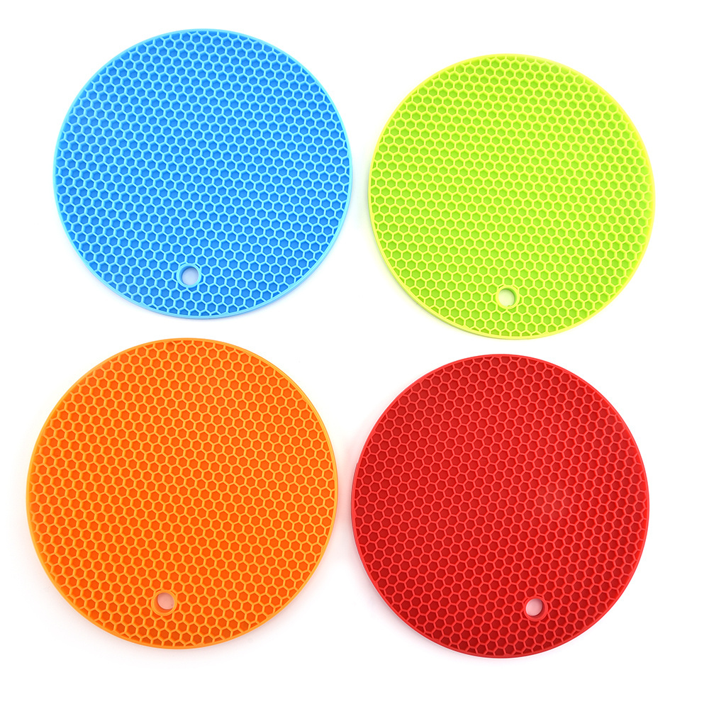 Home Table Mat Accessories Round Shape  Kitchen Silicone Honeycomb Mat Trivets for Hot Dishes