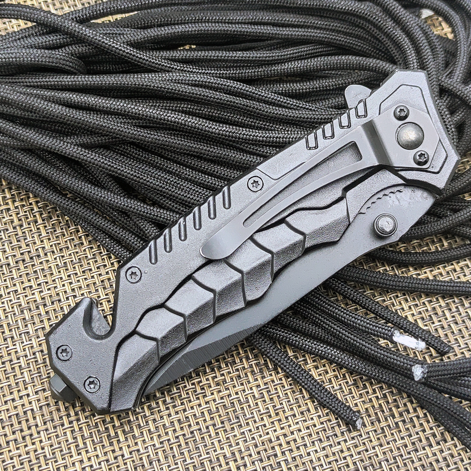 Folding Survival stainless Steel Knife Hunting Tactical Outdoor Survival Kit Navy Seal Cutter Glass Breaker Portable Knife