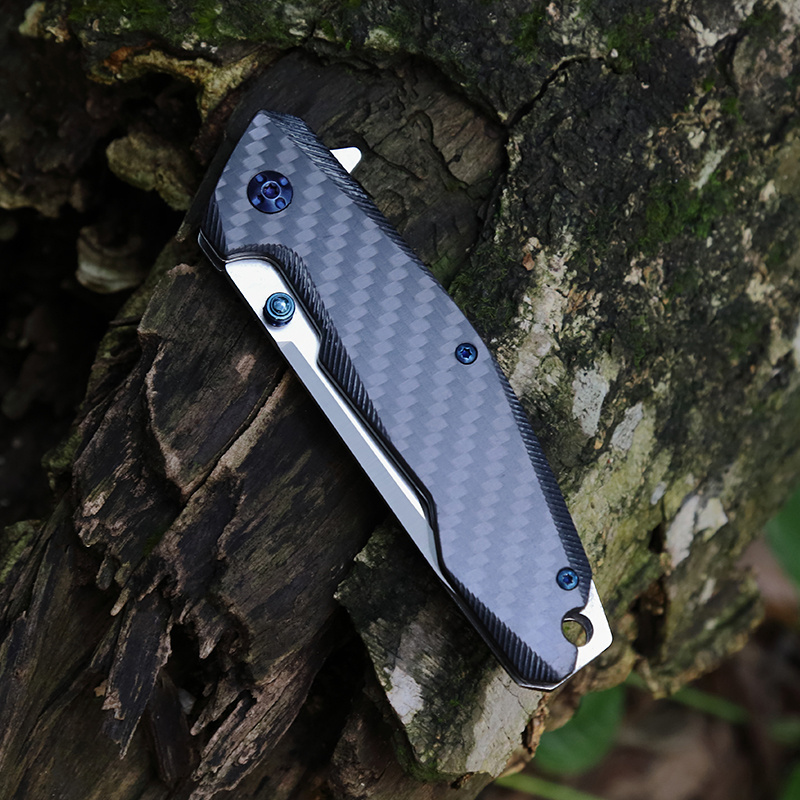 High quality custom wholesale carbon fiber handle Hunting Outdoor Handmade 440 stainless steel Survival Tactical Pocket knife