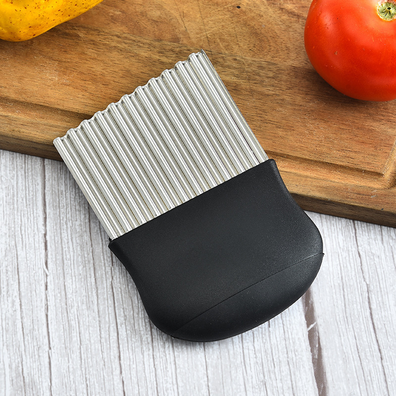 Large Stainless Steel Crinkle Cutter Potato Knife Cutter French Fry Slicer Potato Cutter Fruit Vegetable Wavy Chopper Knife