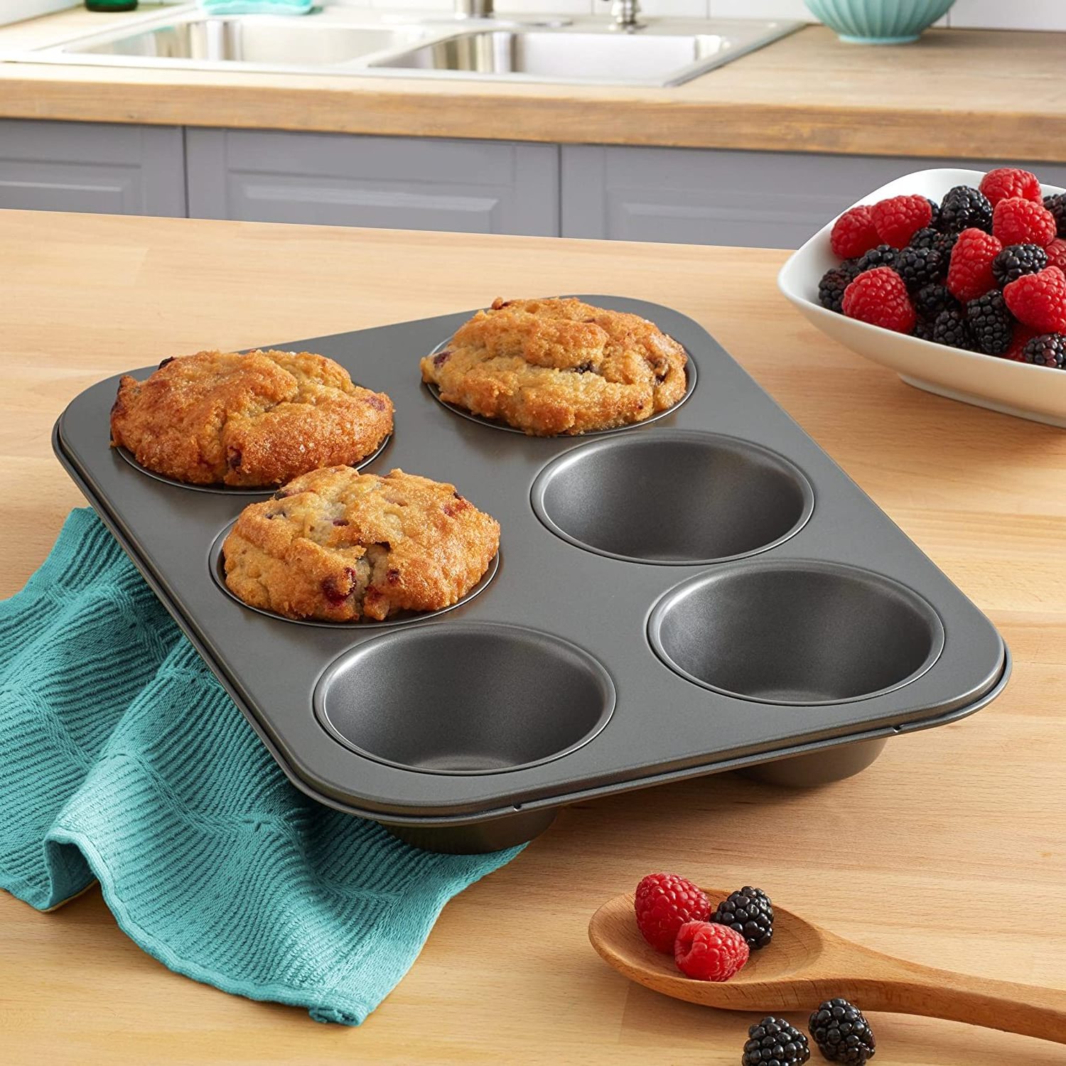 Premium Non-Stick Bakeware Muffin and Cupcake Pan 6 Cup Muffin Pan