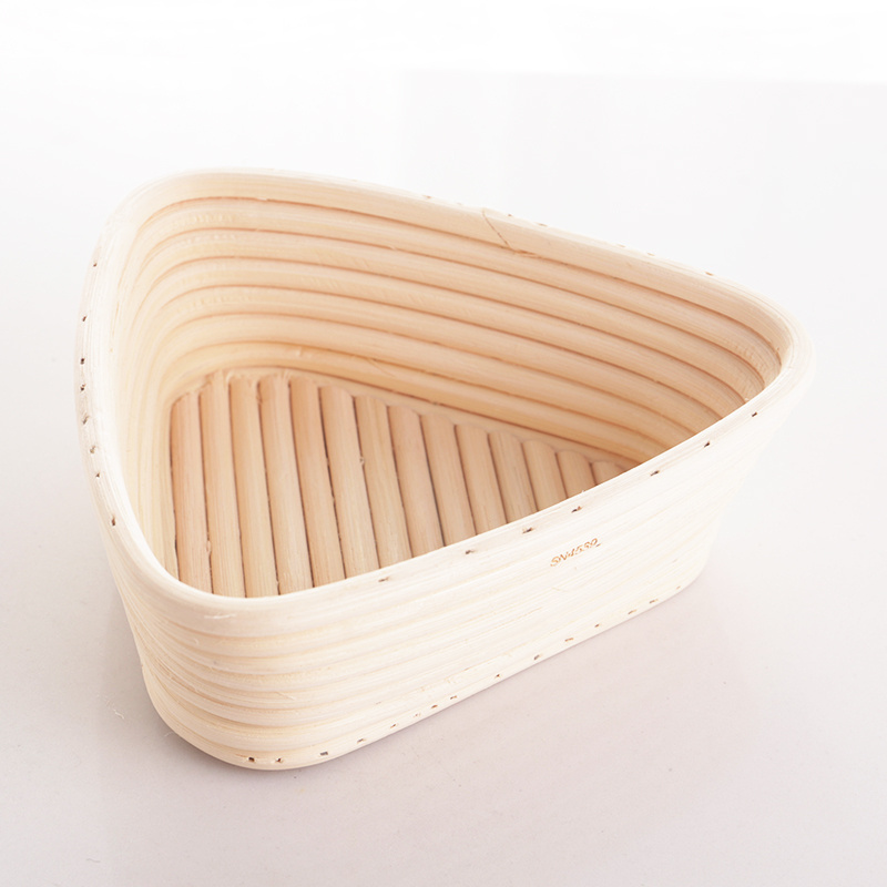 20cm Handmade Triangle Shaped Rattan Triangle Proofing Bowl Heart Shape Mixing Bowl