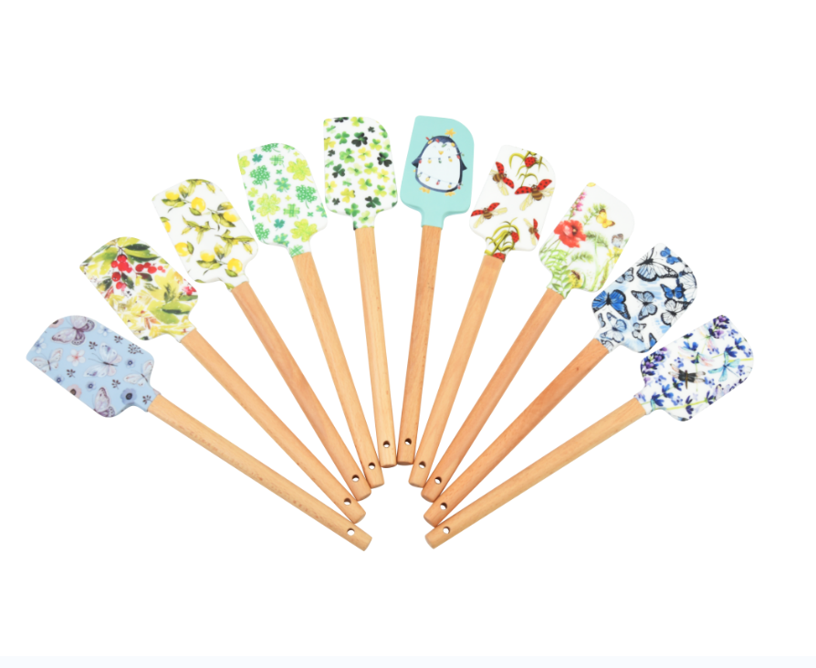 Wholesale Creative Pattern Cream Cake Scraper Kitchen Baking Silicone Spatula BPA Free Baking Scraper