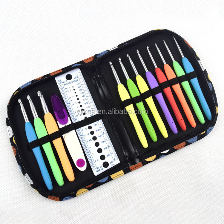 Newest 9pcs Grip Crochet hooks and Knitting Accessories in Pink Case