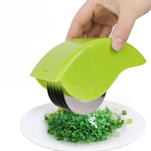 Portable Herb Roller Mincer Manual Hand Scallion Chive Mint Cutter with 6 Stainless Steel Blade Kitchen  Vegetable Chopper