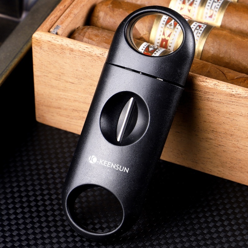 New Design Hot Sale Cigar Lighter Built-In Cutter Metal Plastic Zinc Alloy Packed Gift Box Laser Logo Cigar Accessories