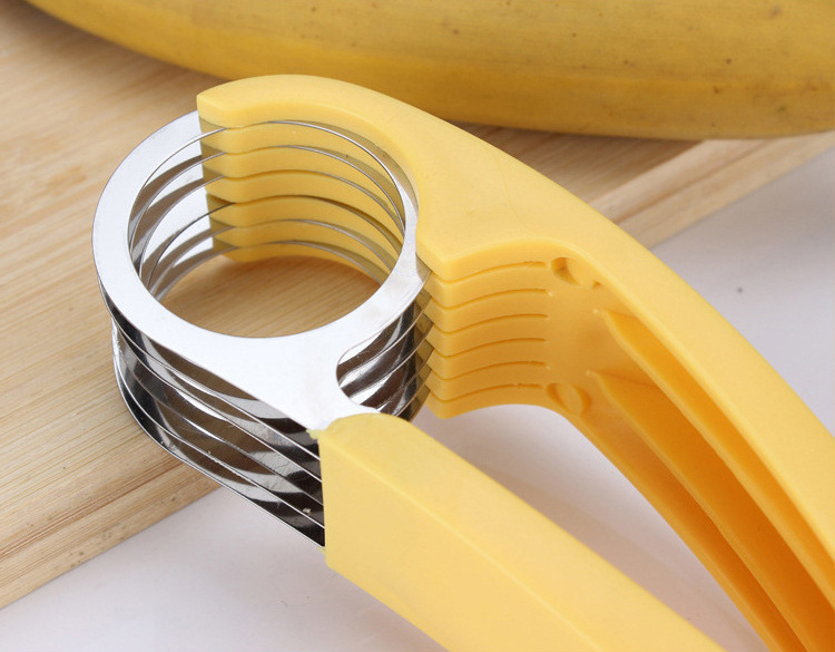 Factory Customized Stainless Steel Fruit Cutter Handheld Banana Slicer Cutter