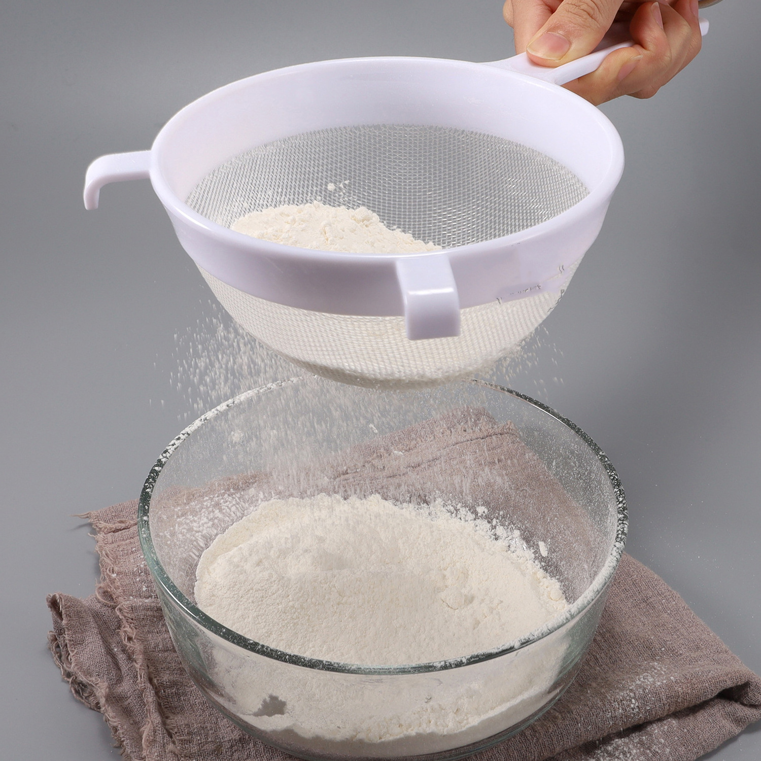 4pcs Plastic Handheld Flour Sieve Strainer Baking Flour Sifter