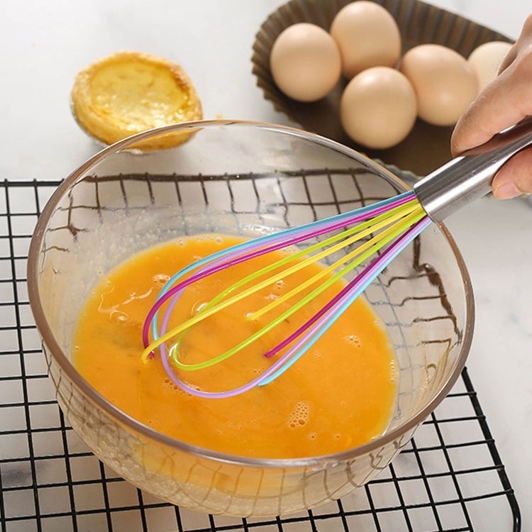 Wholesale Stainless Steel handle hand manual reusable silicone egg whisks for kitchen egg beater mixer