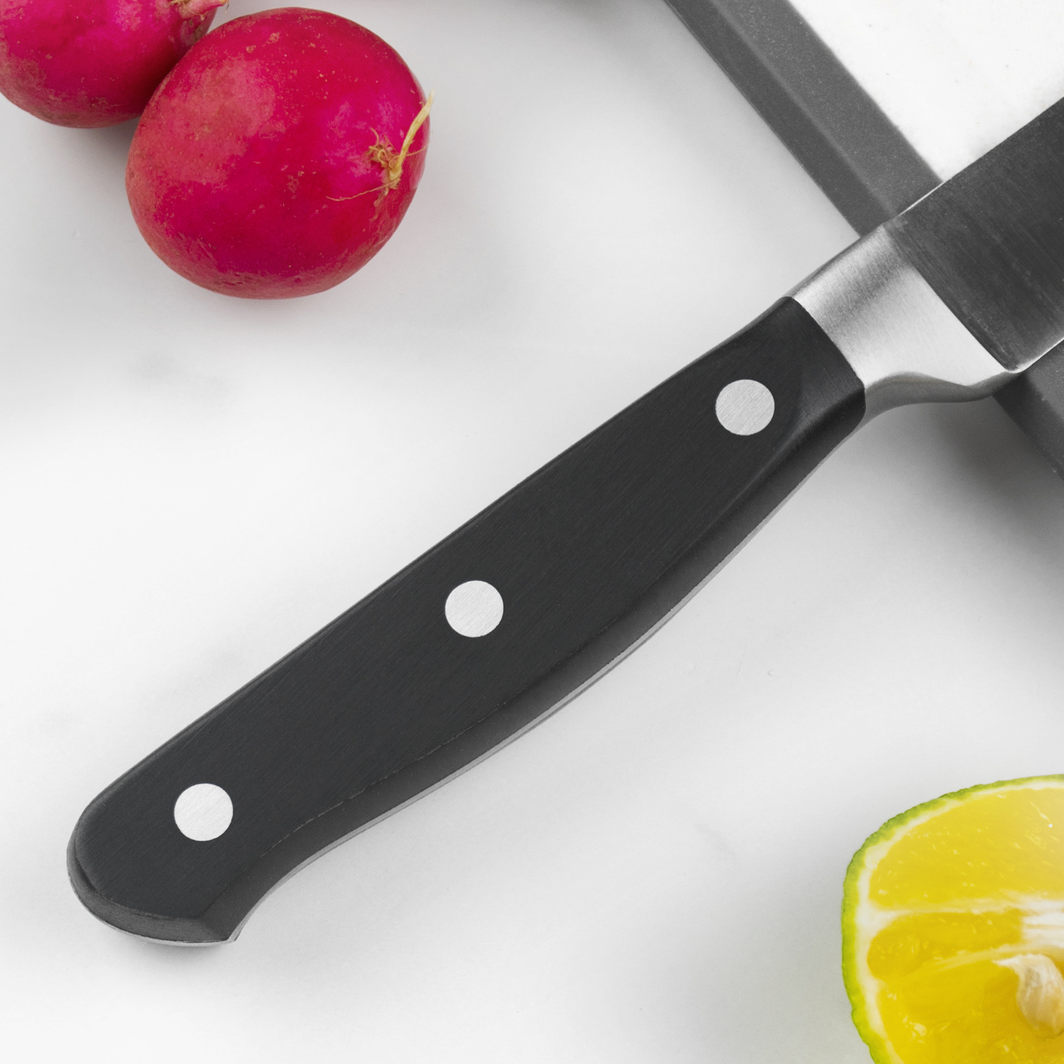 Serrated Steak Knives with High Carbon Stainless Steel Ultra-Sharp and Never Require Sharpening Serrated Steak Knife set