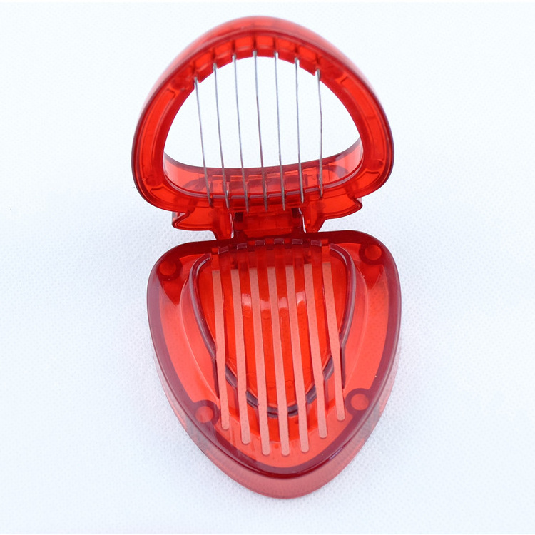 In Store Ready To Ship NEW Arrival Plastic Strawberry Cutter Fruit Slicer