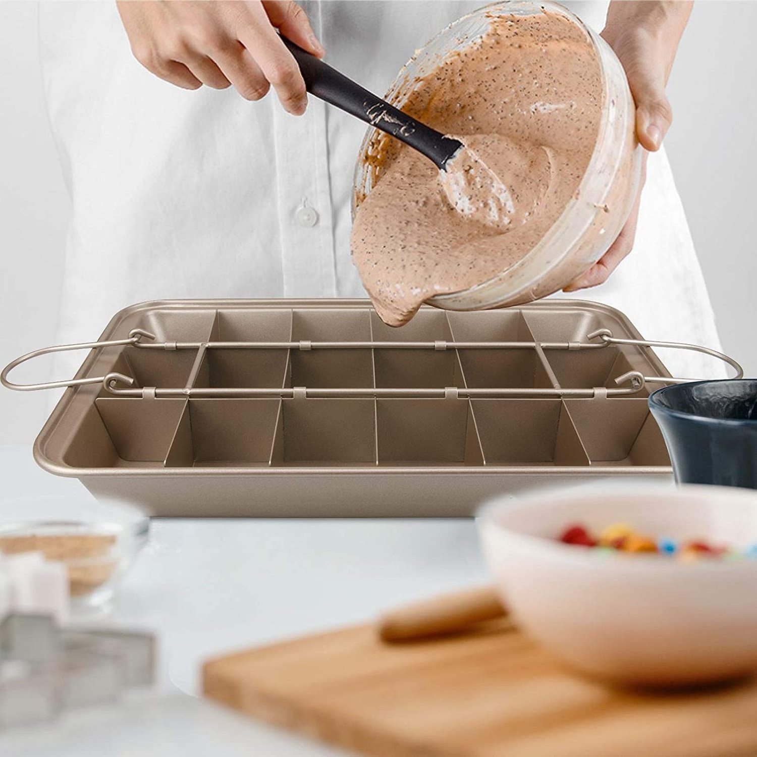 Non-Stick Brownie Baking Pan with Dividers, 18 Pre-slice Brownie Baking Tray, Muffin and Cupcake Pan for Oven Baking