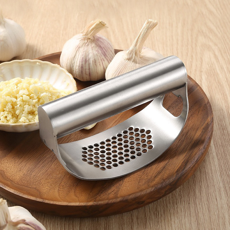 Garlic Press Rocker, 304 Stainless Steel Garlic Mincer Crusher Professional Kitchen Gadgets Garlic Chopper