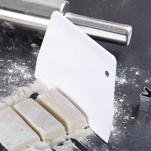 Large Multi-Use Food Scrappers Plastic Dough Scraper Pastry Dough Cutter for Bread Dough Cake Fondant Icing