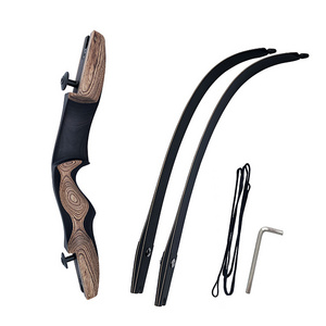 Ergonomic Design Wooden Takedown Recreational  Recurve Shooting Bow With Bamboo Limps