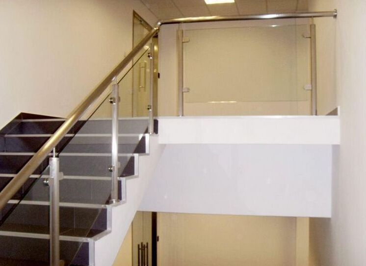 Good Quality Stainless Steel Railing Casting Glass Handrail Glass Railing Balustrade For Balcony